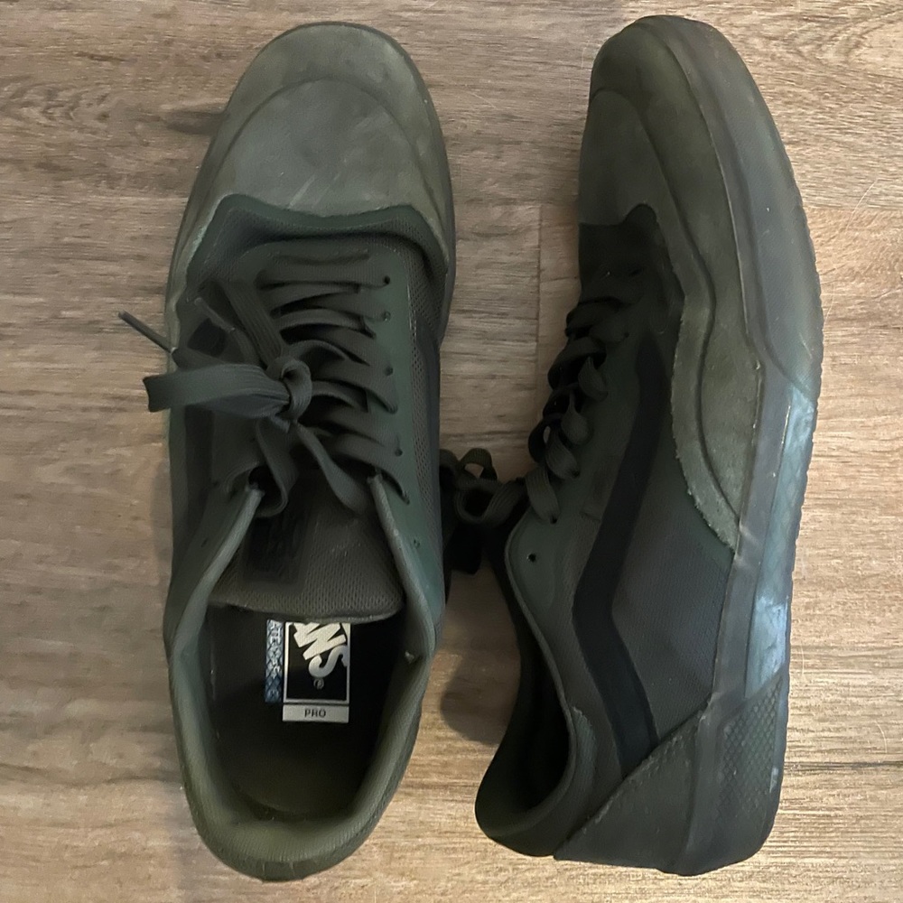 VANS Men’s Sneaker